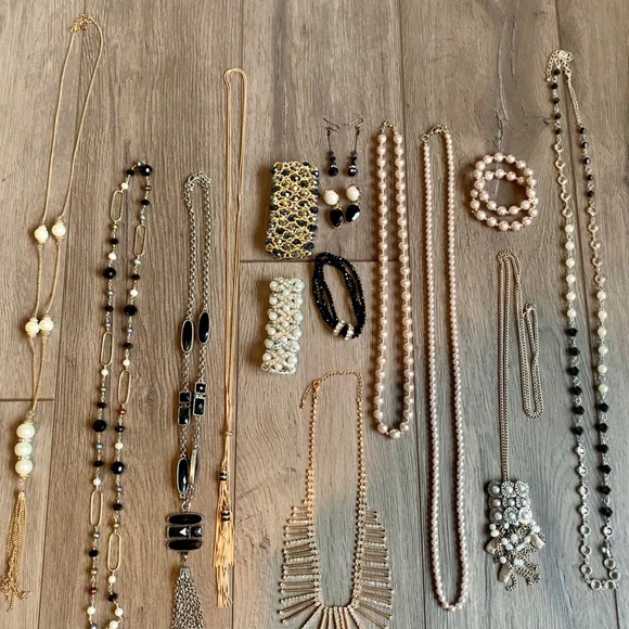 Formal/Sparkle Jewelry Lot 💎 - Picture 2 of 5